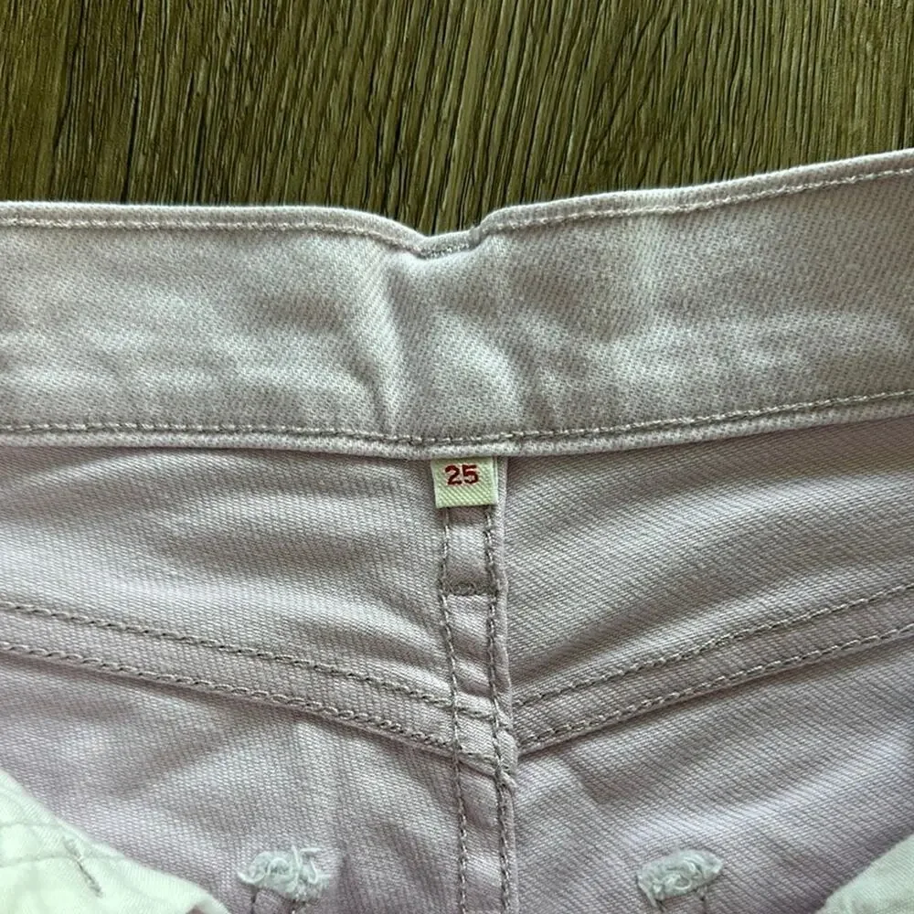 Levi's High Rise Wedgie‎ Stonewash Light Lilac Denim Shorts Size 25